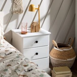 Walker Edison Ben 3-Drawer Nightstand -Walker Edison BR3DBENNSWH DTL01 Shopify