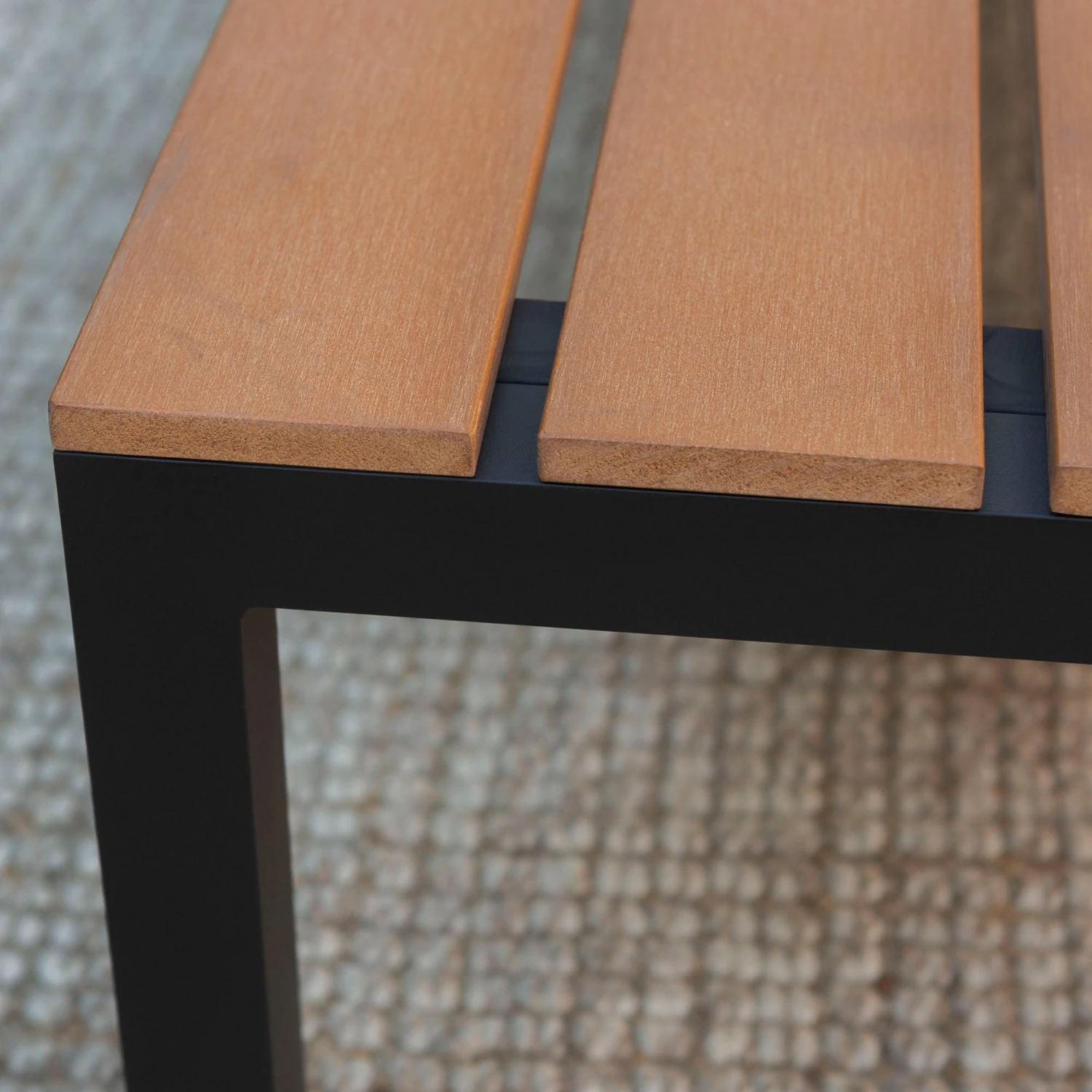 Walker Edison 4-Piece Jane Outdoor Patio Conversation Set With Cushions 4 Walker Edison 4-Piece Jane Outdoor Patio Conversation Set With Cushions - Image 4